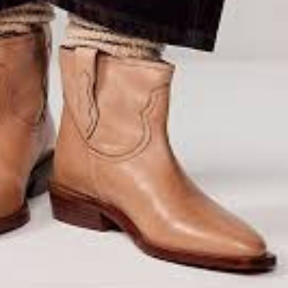 Free People Sunday Saloon Ankle Boots in Tan NEW Size 8 - Picture 3 of 13